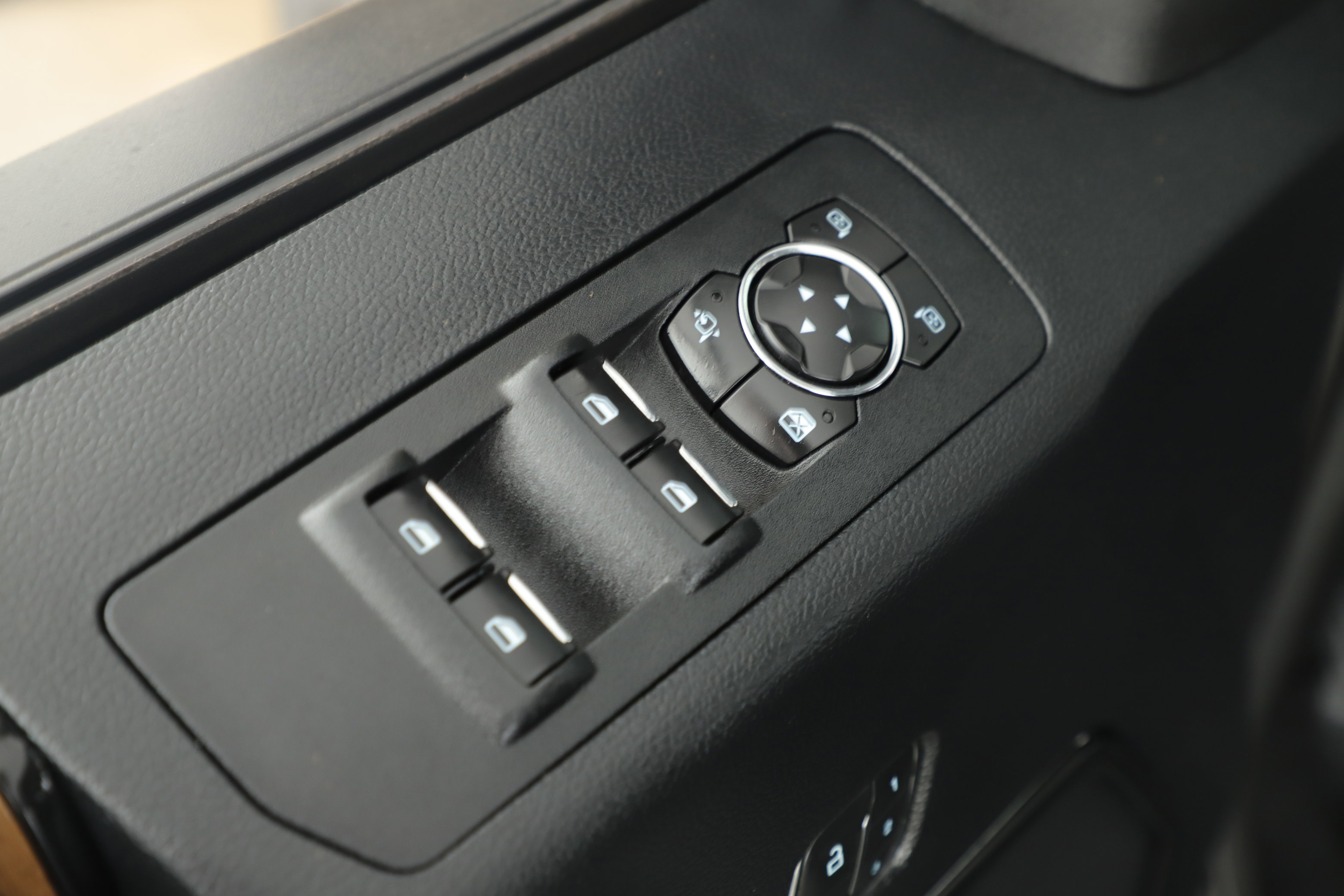 Used 2018 Ford F150 Lariat w/ Equipment Group 501A Mid image 10