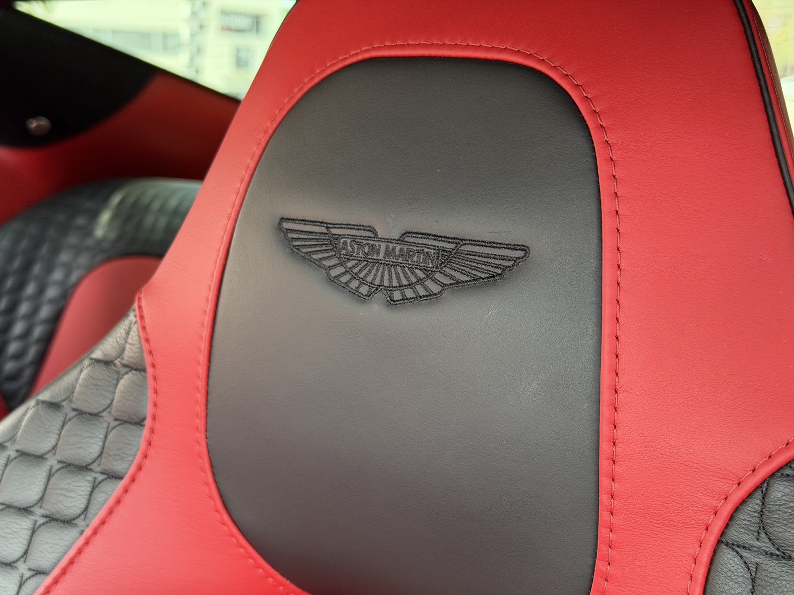 Used 2014 Aston Martin Vanquish Coupe RWD image 5