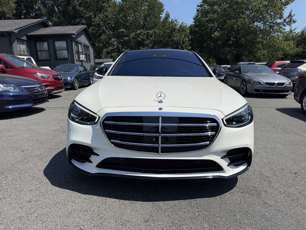 Used 2022 Mercedes-Benz S 580 4MATIC Sedan image 3