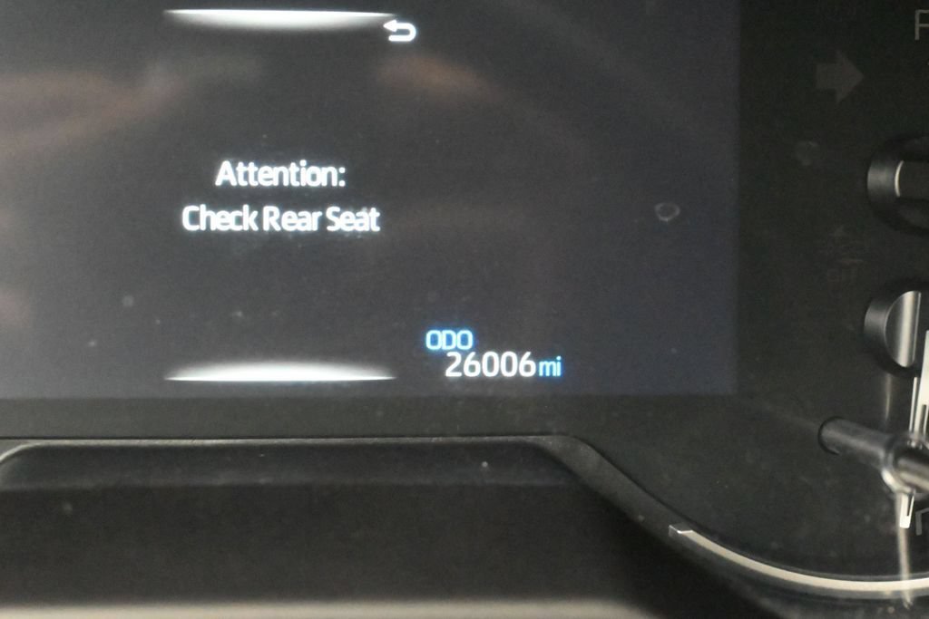 Used 2025 Toyota RAV4 LE AWD/4WD image 15