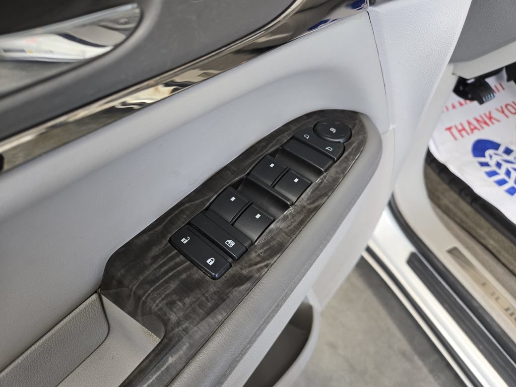 Used 2014 Buick Enclave Leather FWD image 13
