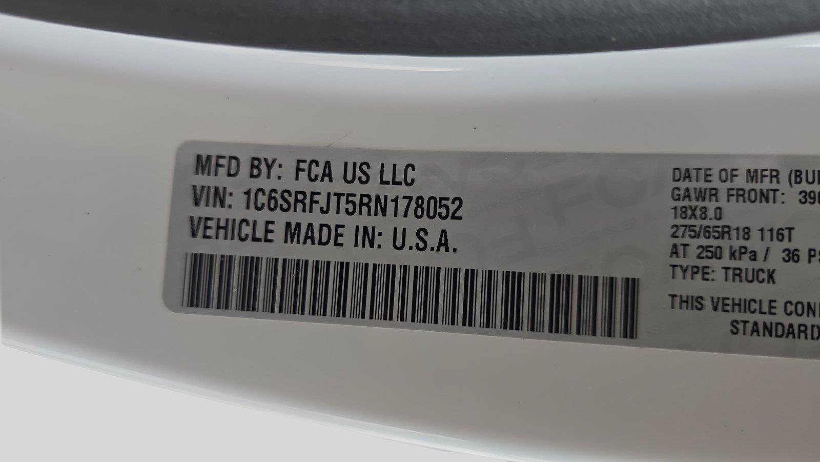 Used 2024 RAM 1500 Laramie AWD/4WD image 29