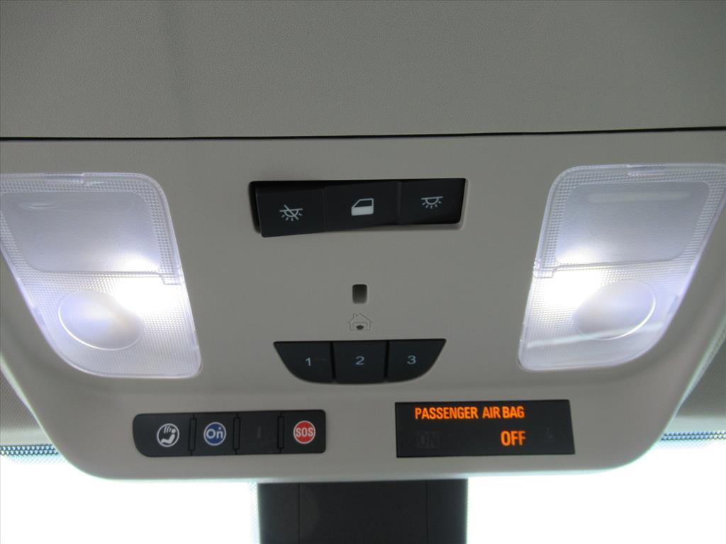 Used 2020 Buick Envision Premium w/ Driver Confidence Package image 29