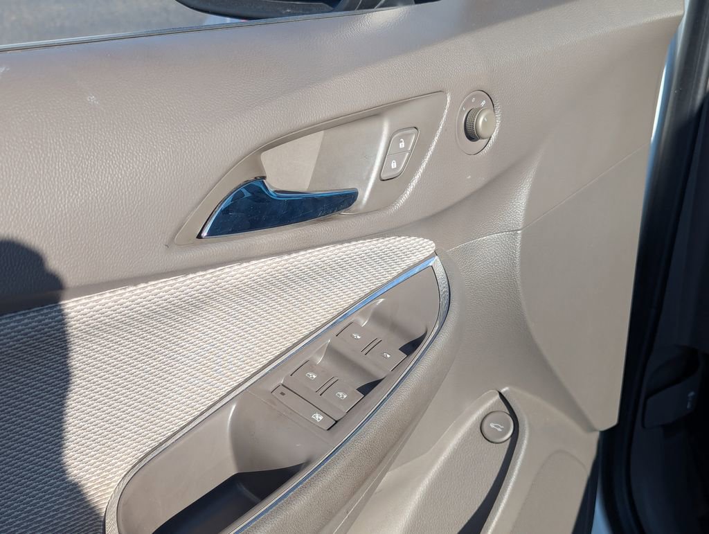 Used 2018 Chevrolet Cruze LS FWD image 23