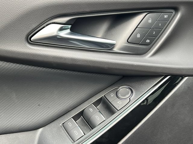New 2027 Chevrolet Equinox RS w/ Safety and Technology Package AWD/4WD image 14