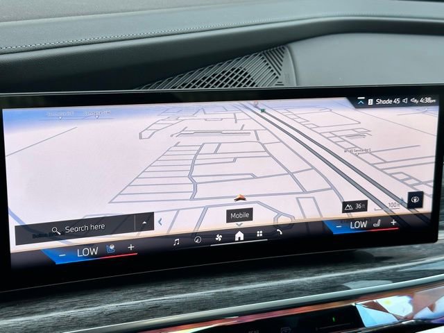 Used 2024 BMW 740i xDrive image 10