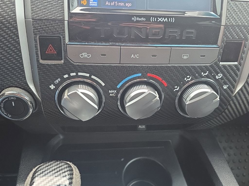 Used 2015 Toyota Tundra SR5 w/ SR5 Upgrade Package image 31