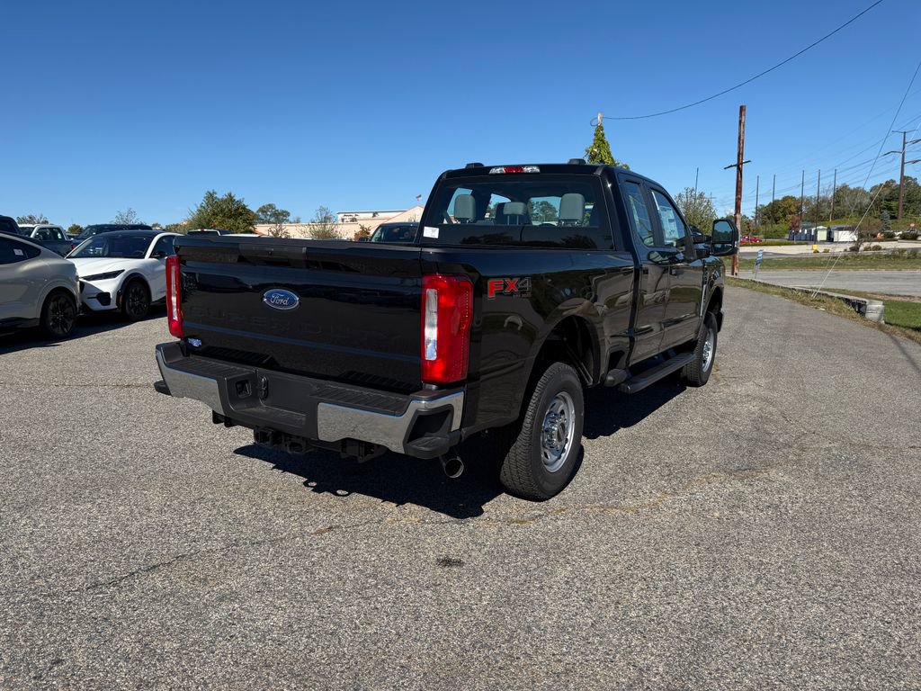 New 2026 Ford F250 XL w/ FX4 Off-Road Package image 16