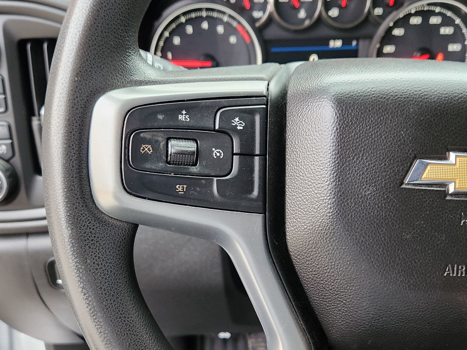 Used 2022 Chevrolet Silverado 2500 Custom w/ Custom Value Package image 32