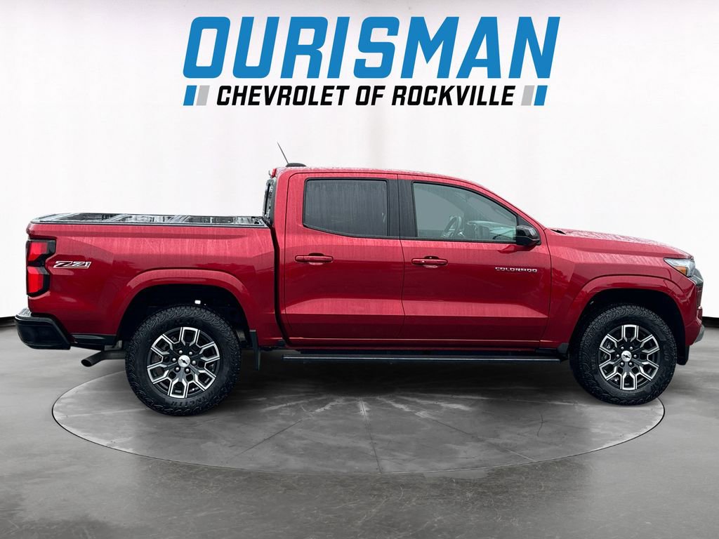 Used 2024 Chevrolet Colorado Z71 w/ Z71 Convenience Package 2 image 7