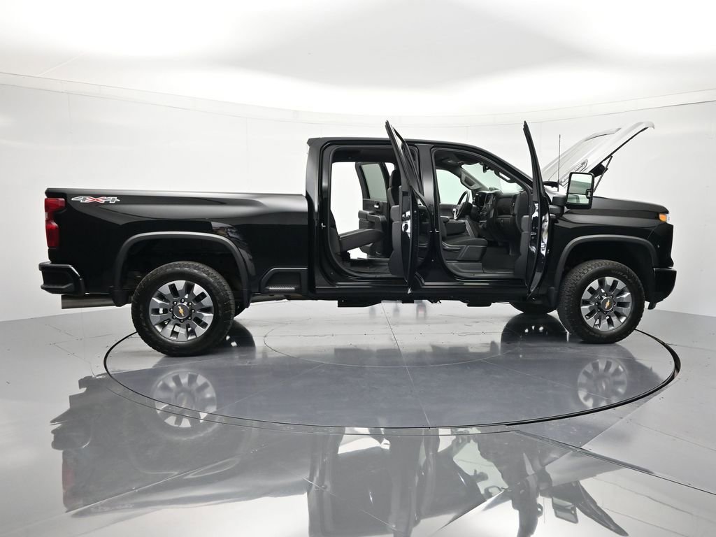 Used 2024 Chevrolet Silverado 2500 Custom w/ Custom Value Package AWD/4WD image 46