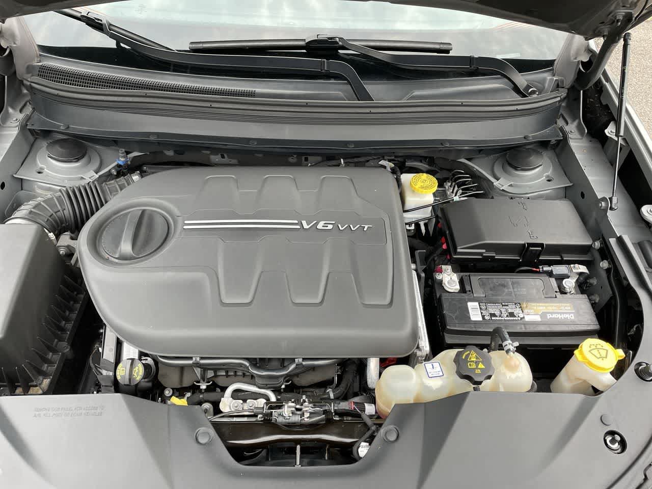 Used 2019 Jeep Cherokee Limited AWD/4WD image 35