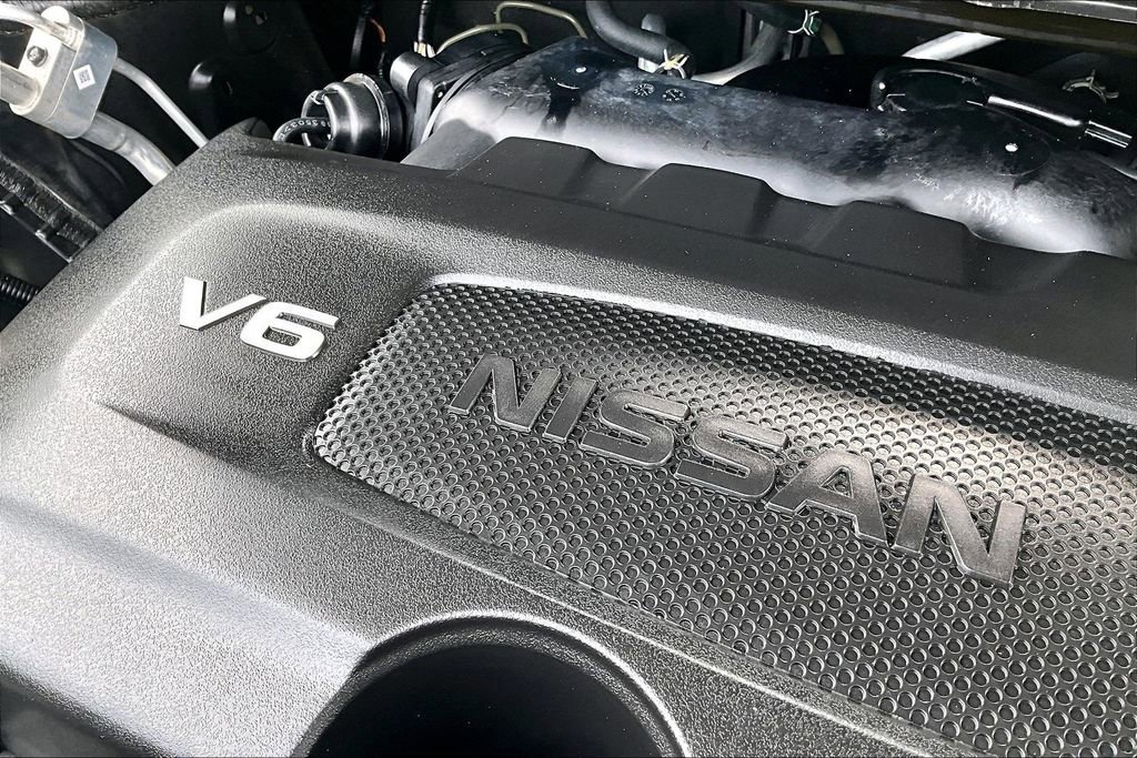 Used 2024 Nissan Pathfinder Platinum w/ Cargo Package image 31