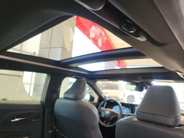 Used 2023 Toyota Crown Platinum AWD/4WD image 26
