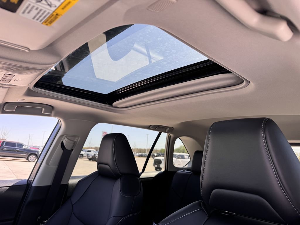 Used 2025 Toyota RAV4 XLE Premium FWD image 25