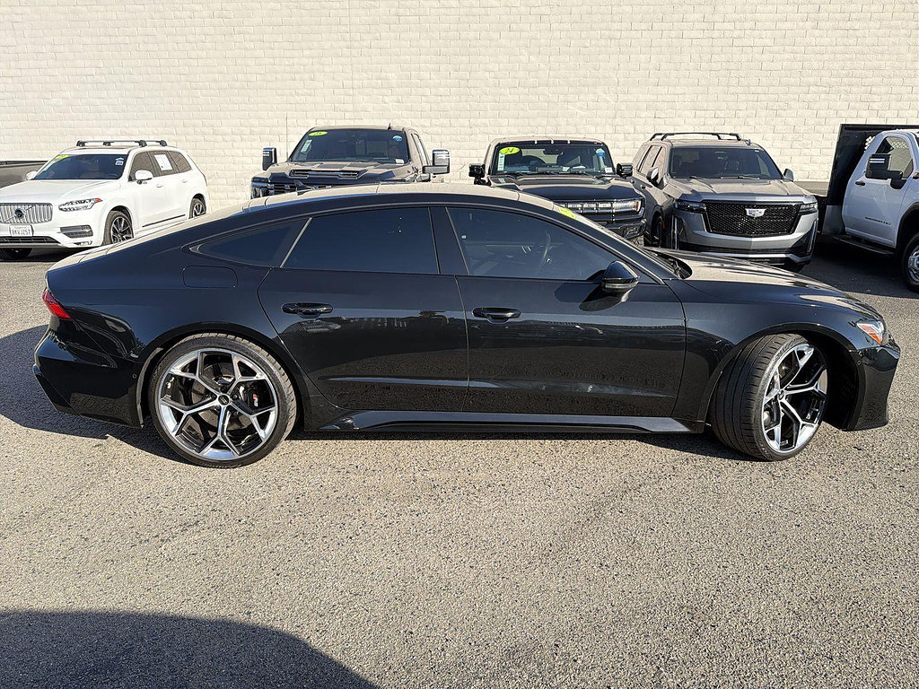 Used 2025 Audi RS 7 Performance w/ Black Optic Package AWD/4WD image 4