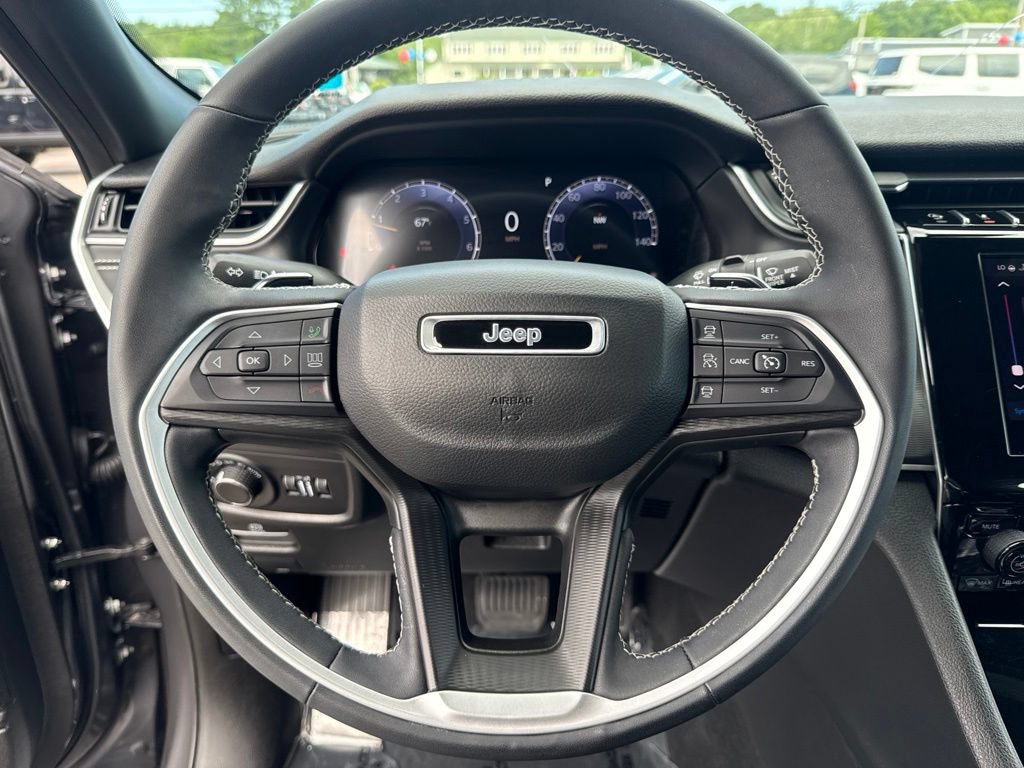 Certified 2024 Jeep Grand Cherokee Altitude AWD/4WD image 10