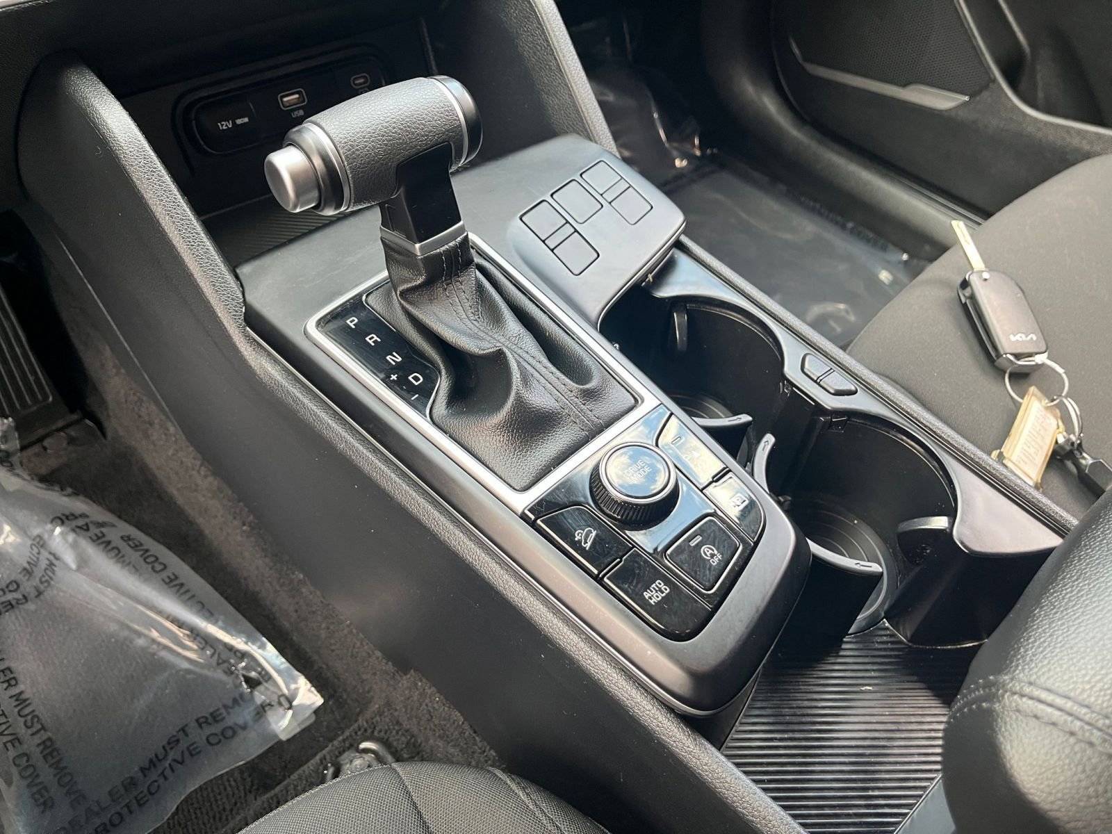 Used 2025 Kia Sportage LX FWD image 39