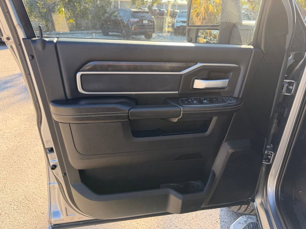Used 2024 RAM 2500 Big Horn image 14