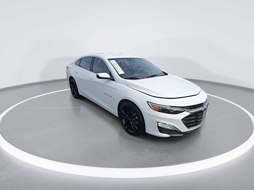 Used 2024 Chevrolet Malibu LT w/ Sport Edition FWD image 2