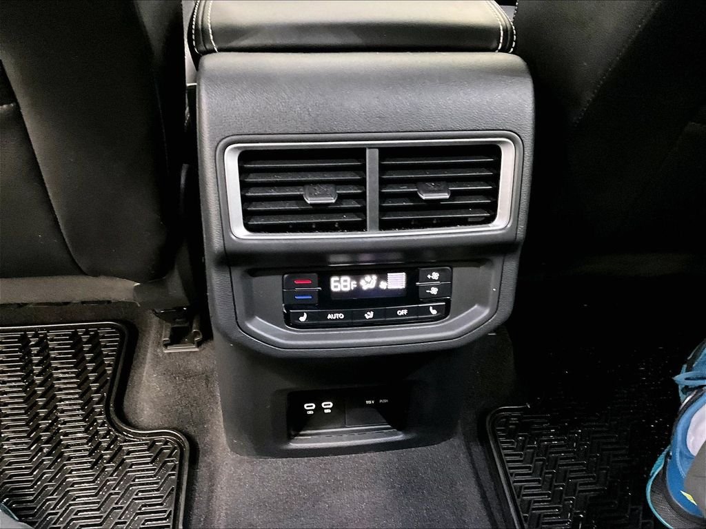 Used 2024 Volkswagen Atlas SEL AWD/4WD image 28
