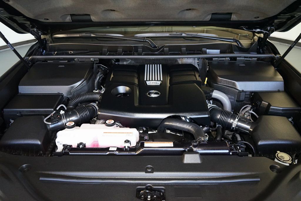 Used 2026 Lexus LX 600 4WD w/ Accessory Package (2T) image 36