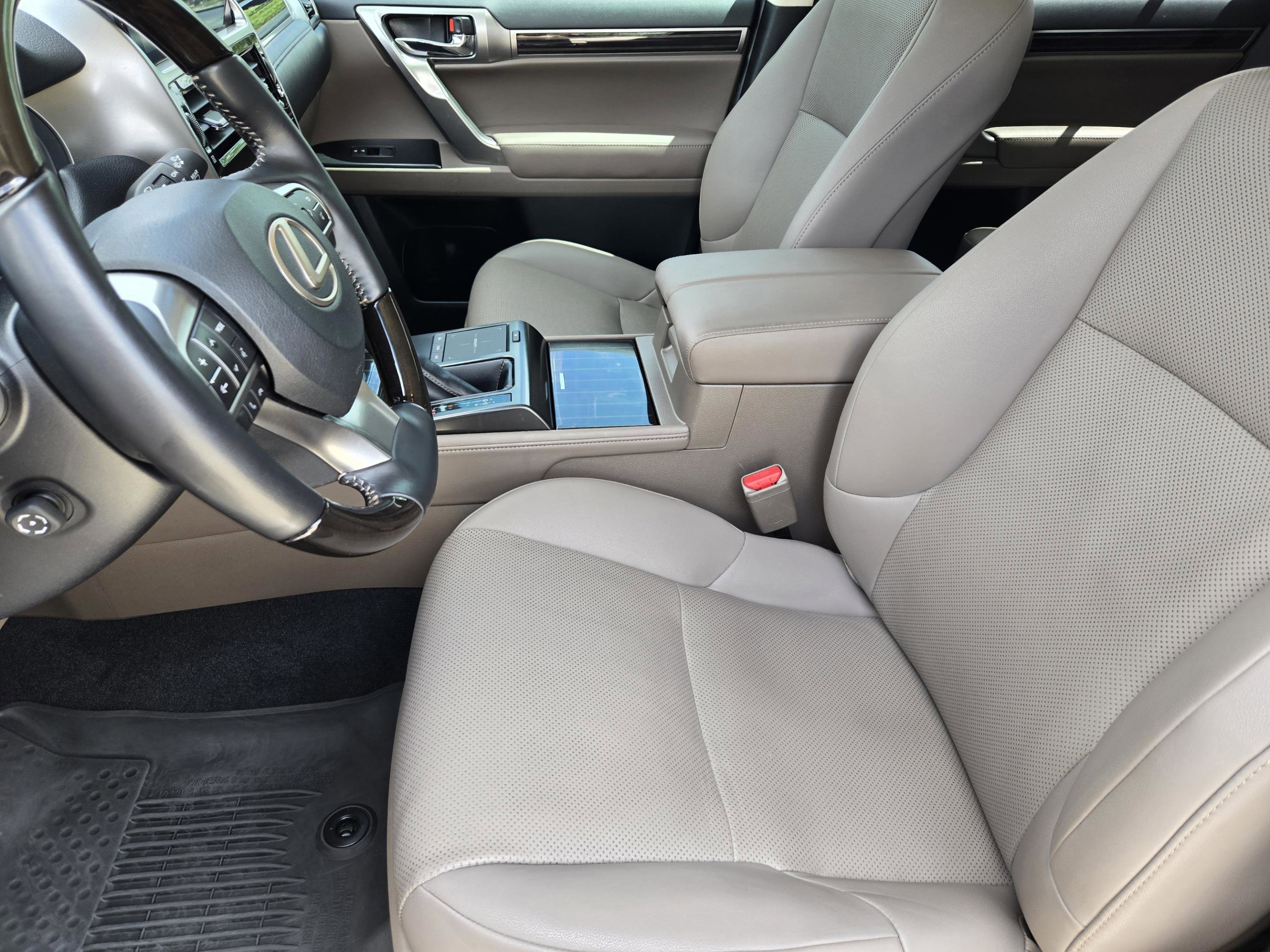 Used 2023 Lexus GX 460 Premium AWD/4WD image 9