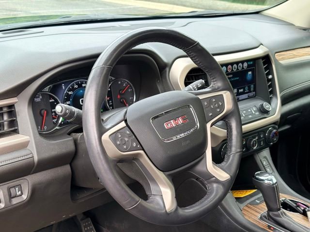Used 2019 GMC Acadia Denali w/ Technology Package AWD/4WD image 13