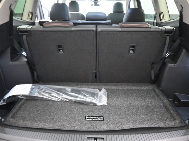 New 2025 Volkswagen Atlas Peak Edition SE image 27
