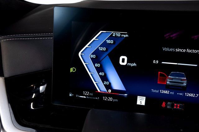 Used 2025 BMW ALPINA XB7 image 45