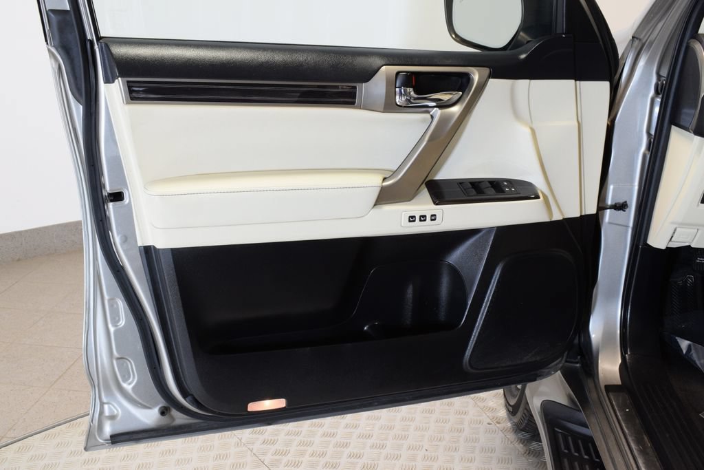 Used 2021 Lexus GX 460 Premium w/ Premium Package AWD/4WD image 14