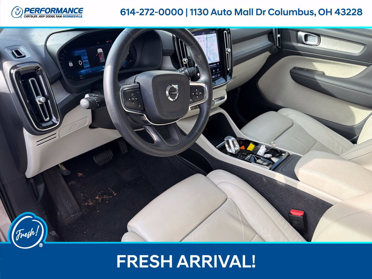 Used 2023 Volvo XC40 B5 Plus AWD/4WD image 14