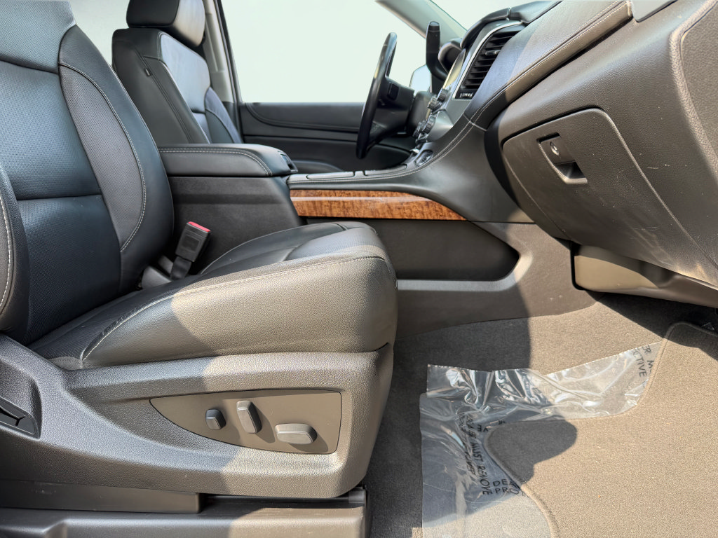 Used 2020 Chevrolet Tahoe Premier AWD/4WD image 29