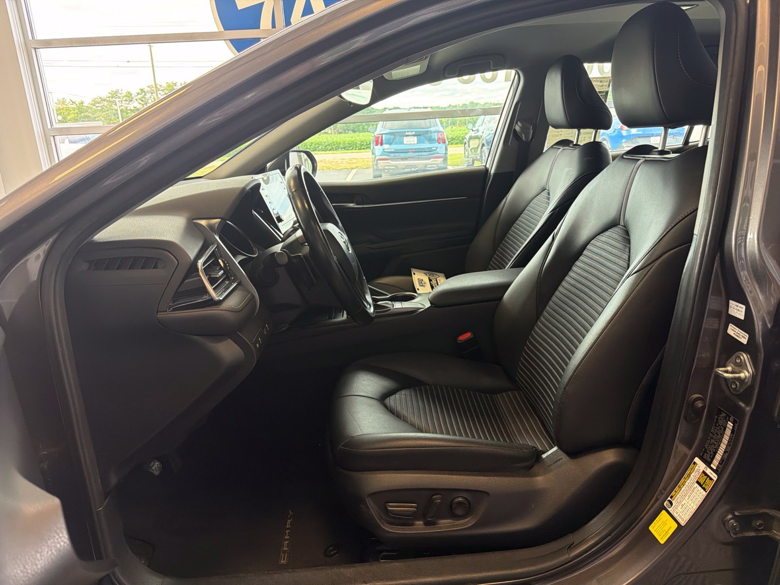 Used 2024 Toyota Camry SE FWD image 14