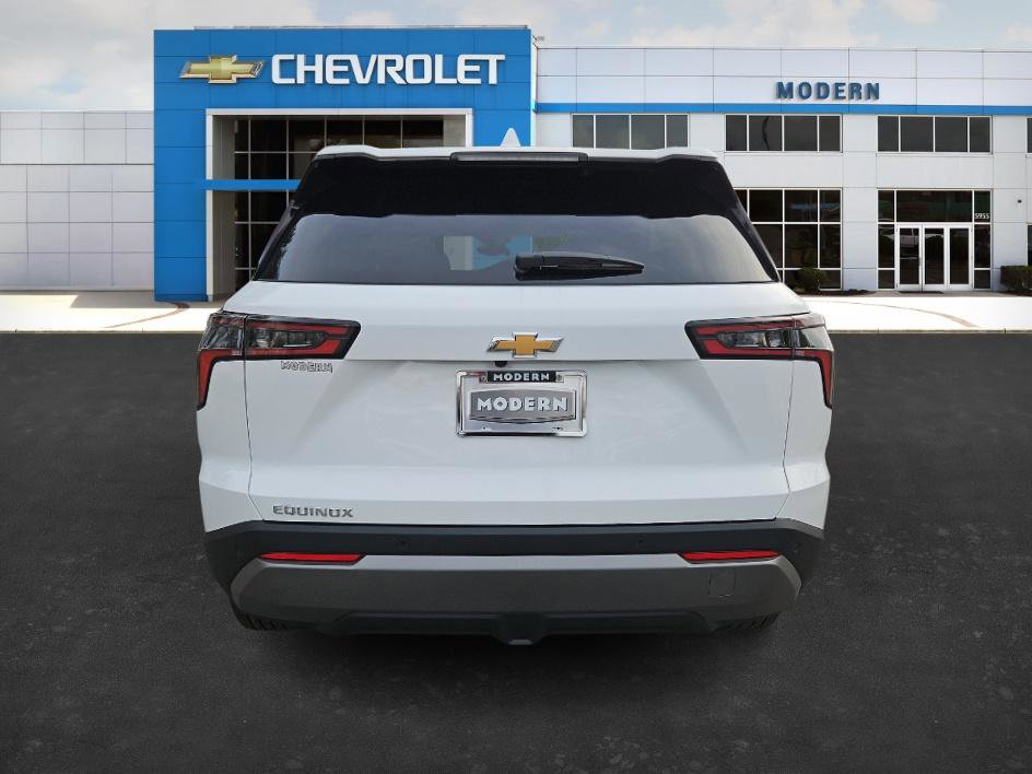 New 2026 Chevrolet Equinox LT w/ Convenience Package II image 4