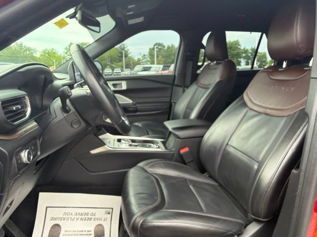 Certified 2022 Ford Explorer Platinum w/ Equipment Group 601A AWD/4WD image 29