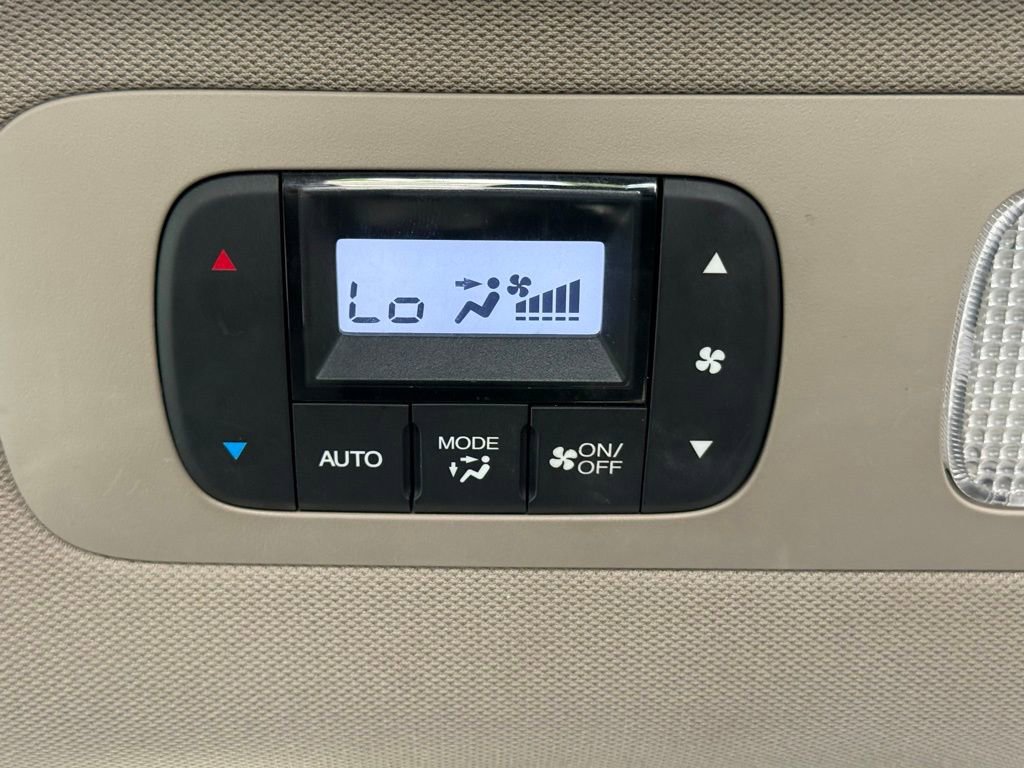 Used 2016 Honda Odyssey Touring Elite image 23