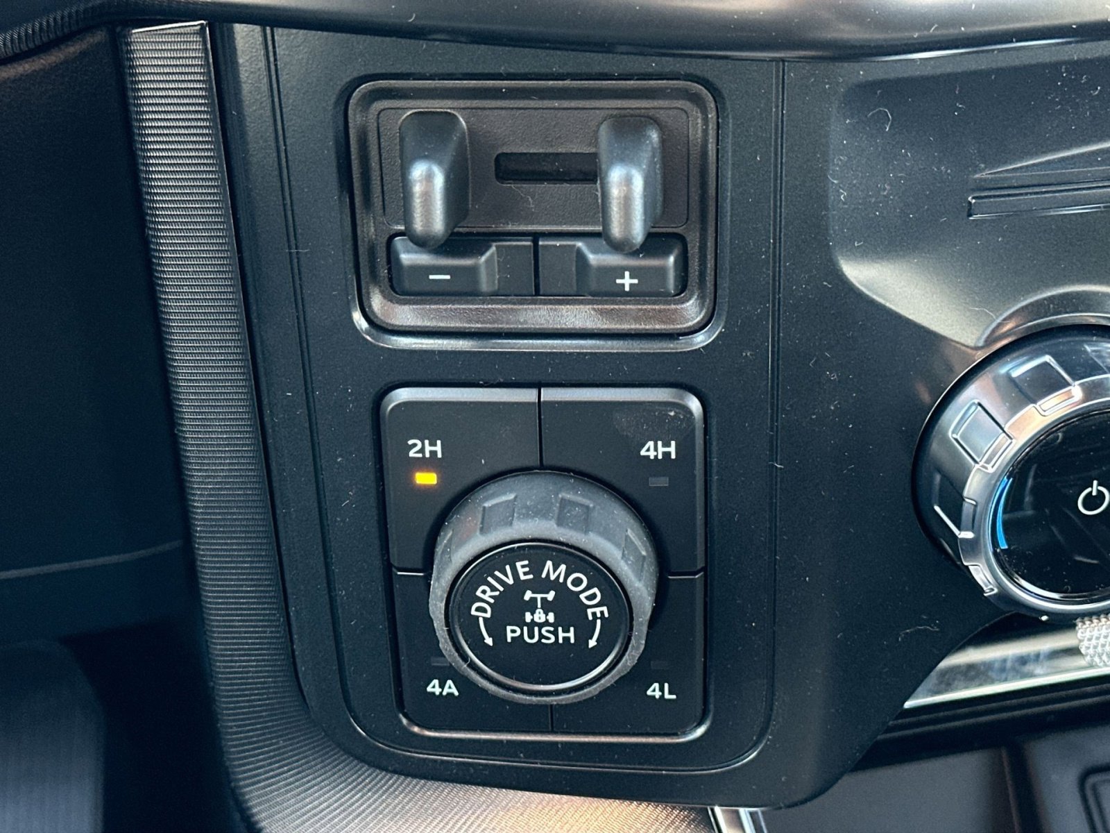 New 2026 Ford F150 Platinum image 28