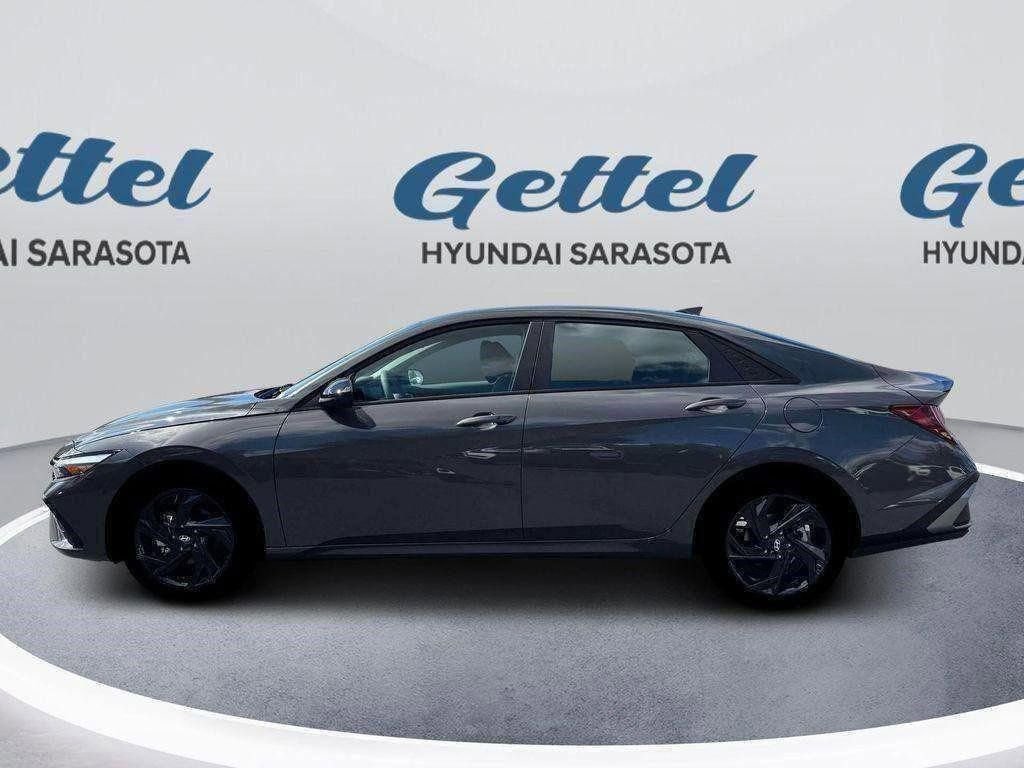 New 2026 Hyundai Elantra Sport image 3