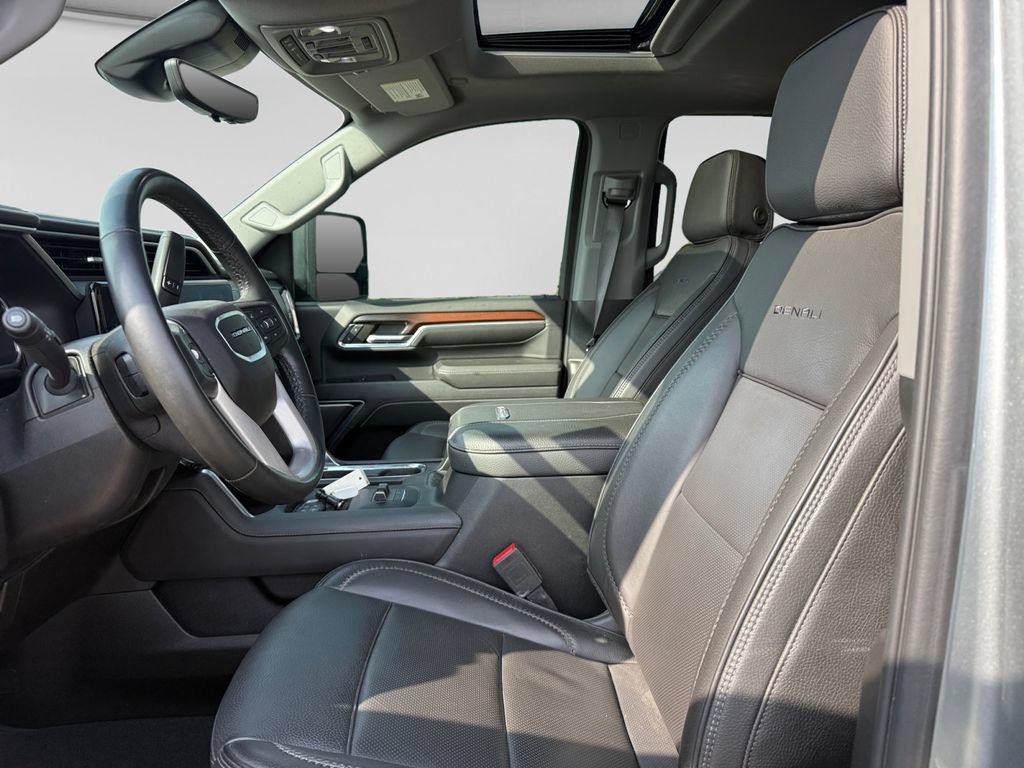 Used 2024 GMC Sierra 3500 Denali w/ Denali Reserve Package AWD/4WD image 21