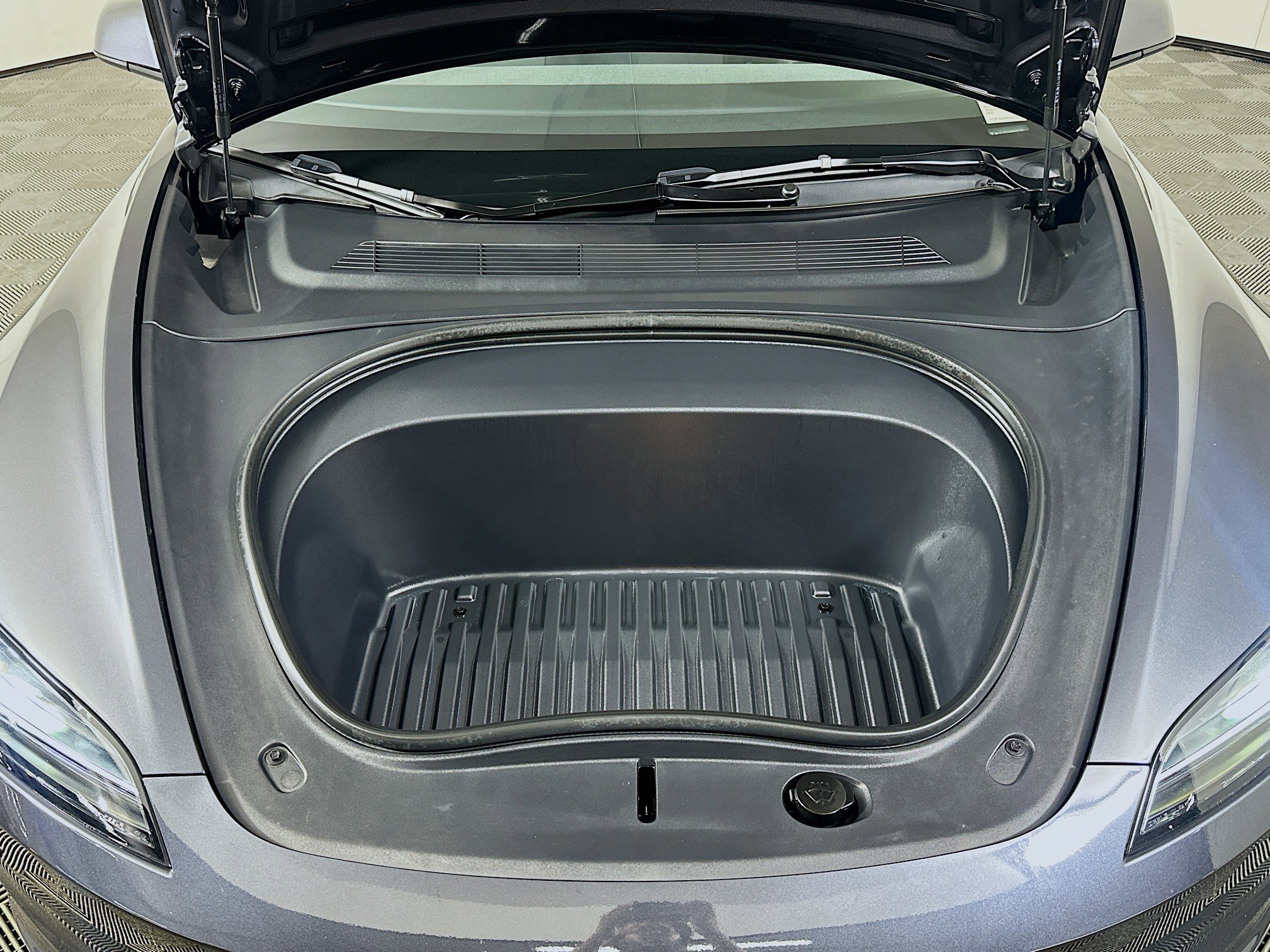 Used 2025 Tesla Model 3 Long Range RWD image 35