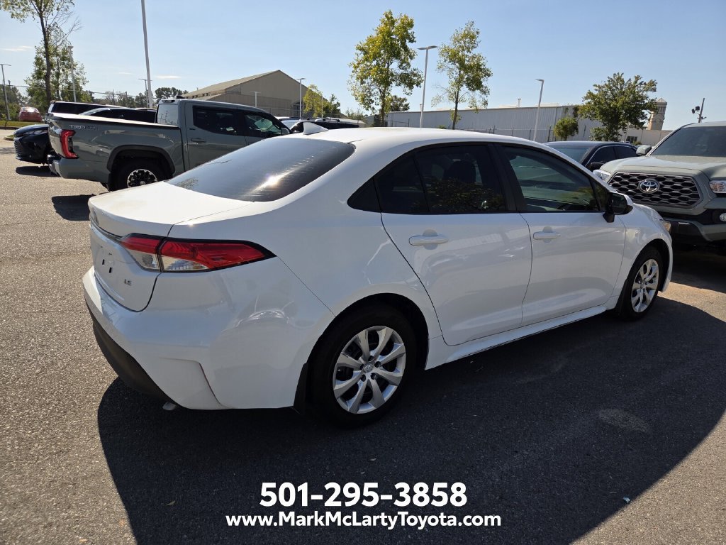 Used 2026 Toyota Corolla LE FWD image 4