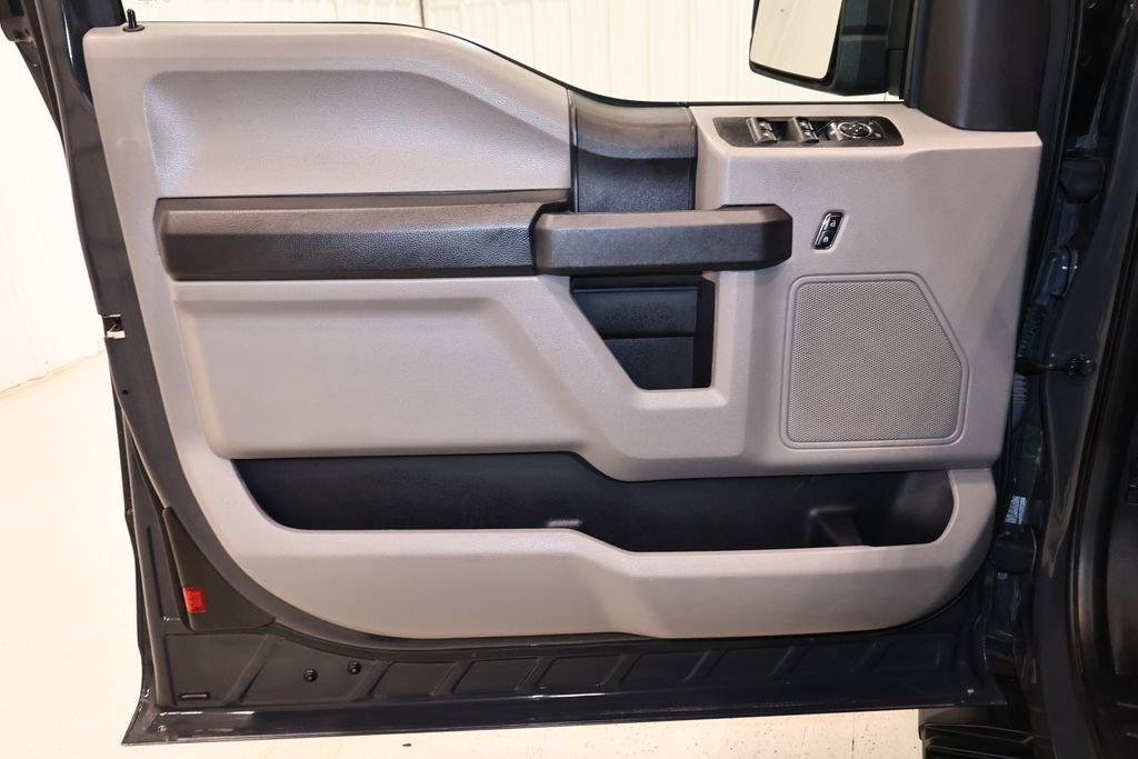 Used 2016 Ford F150 XL w/ Equipment Group 101A Mid AWD/4WD image 10