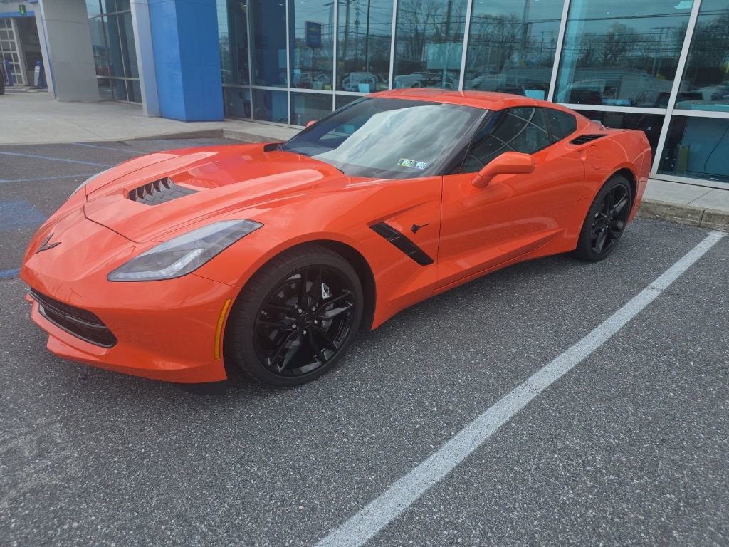 Used 2019 Chevrolet Corvette Stingray Coupe w/ Carbon Flash Badge Package image 1