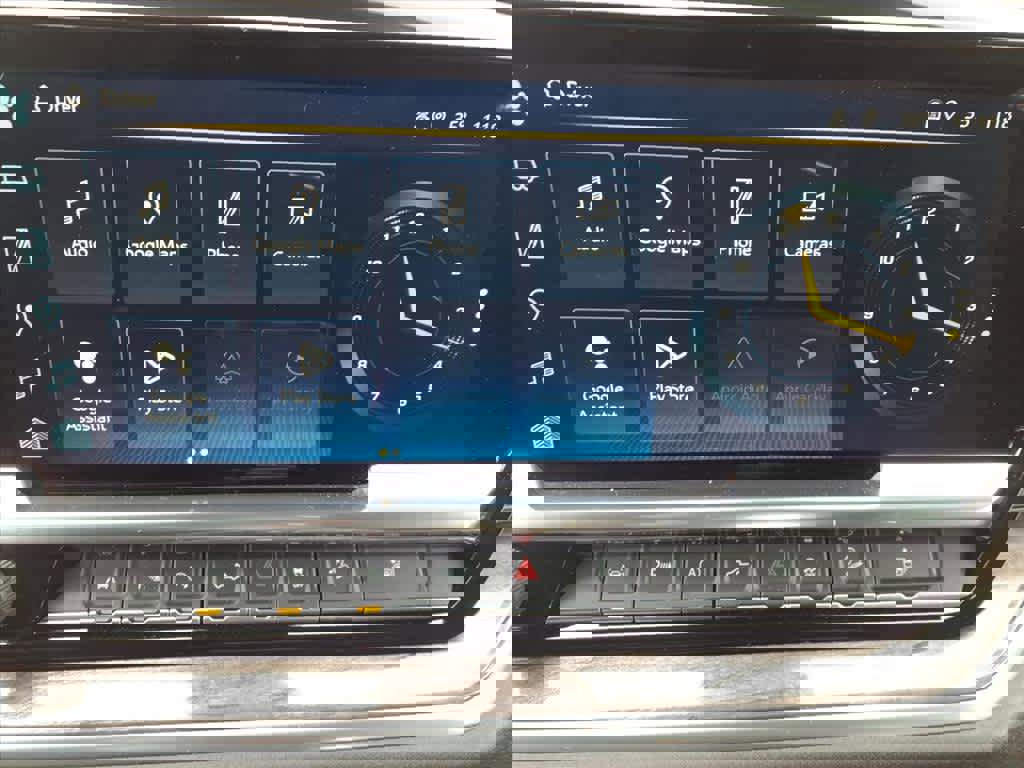 Used 2023 Chevrolet Silverado 1500 LTZ w/ LTZ Premium Package image 19