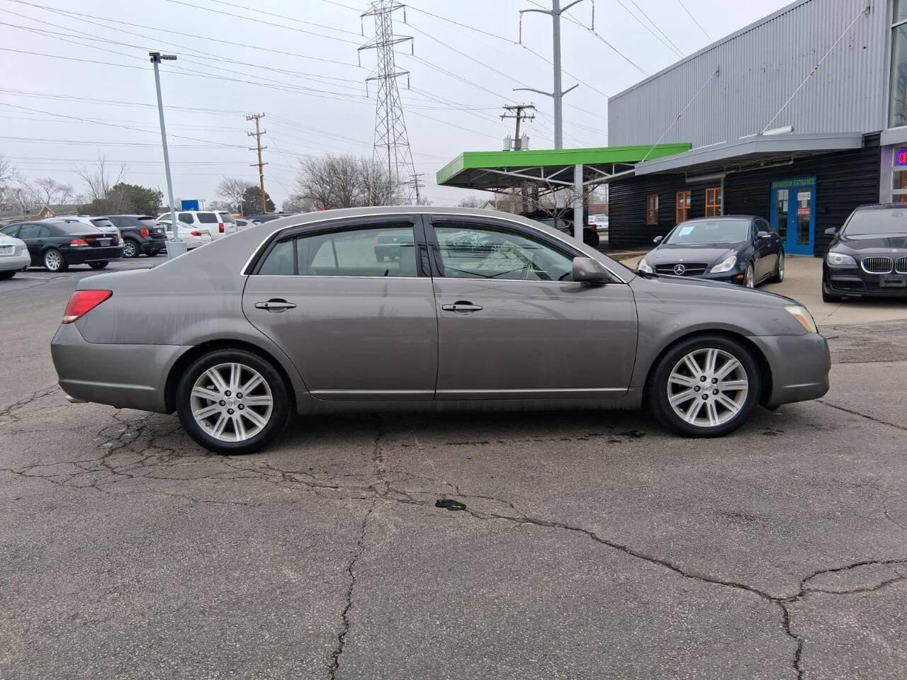 Used 2007 Toyota Avalon Limited image 3