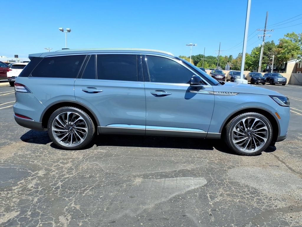 Used 2025 Lincoln Aviator Reserve w/ Equipment Group 201A AWD/4WD image 8