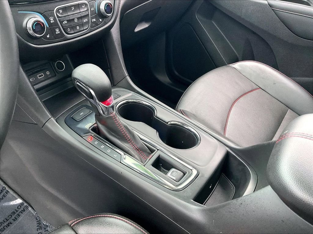 Used 2023 Chevrolet Equinox RS w/ RS Leather Package AWD/4WD image 19