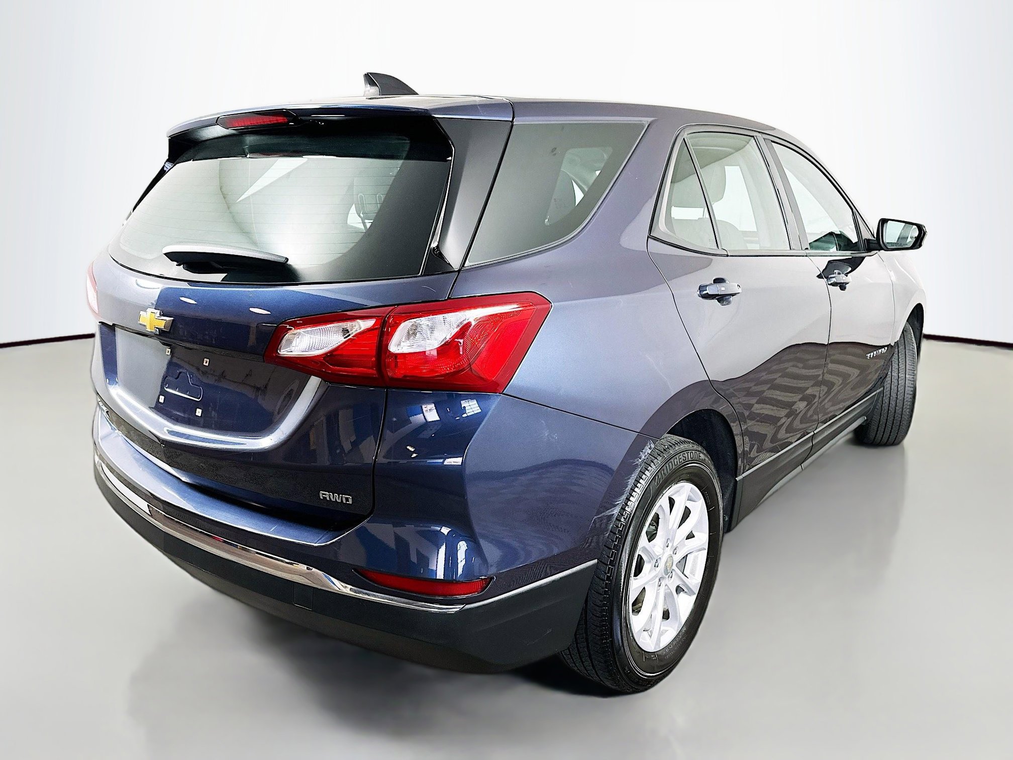 Used 2018 Chevrolet Equinox LS AWD/4WD image 9