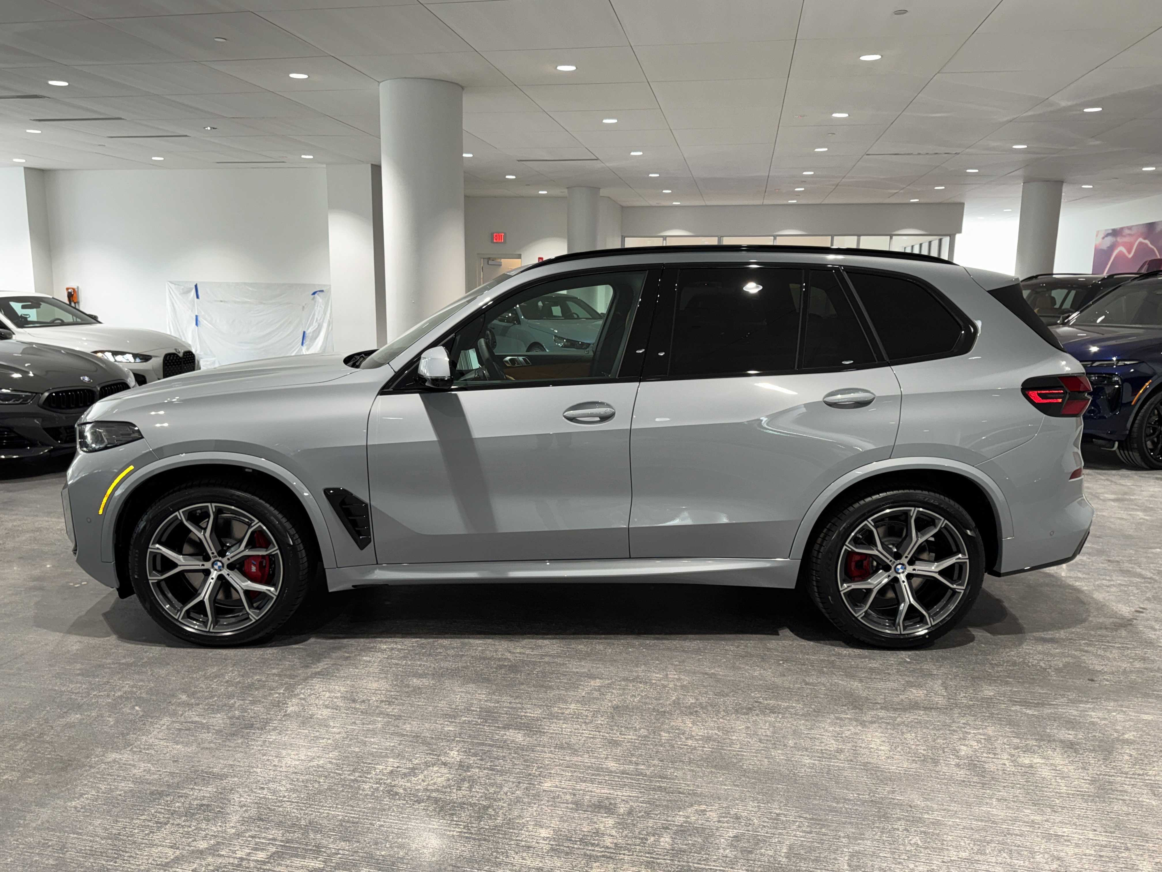 New 2026 BMW X5 sDrive40i w/ M Sport Package image 4